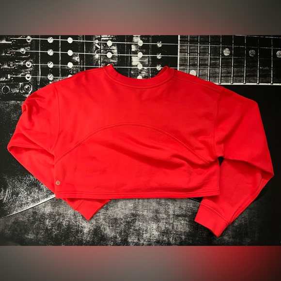 Lululemon Cropped Crew - Picture 2 of 9